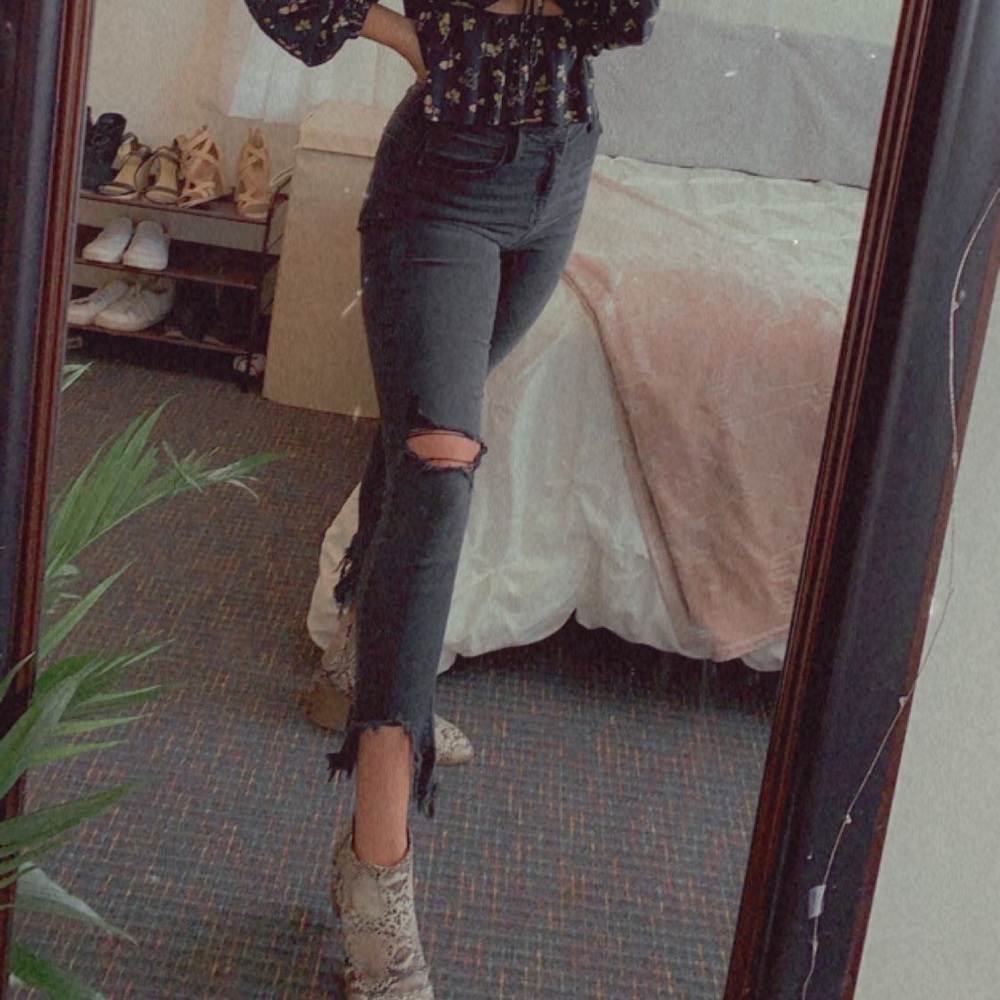 Hidden Frayed Black Jeans